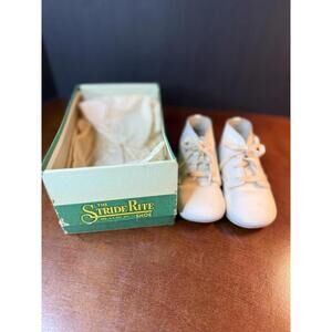 Vintage Stride Rite Baby Shoes in Original Box